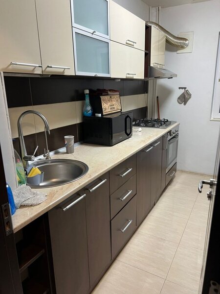 Pantelimon, Piata Delfinului,